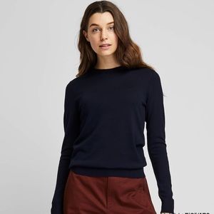 Uniqlo merino wool crewneck sweater
